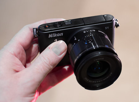 Nikon 1 S1 med 6,7-13/3,5–5,6