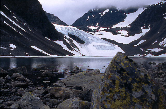 092 Tarfalajaure och Kebnepakteglaciären 1991