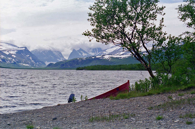 Väntan på båten vid Ladtjojaure 1997 Kebnekaise 1997005
