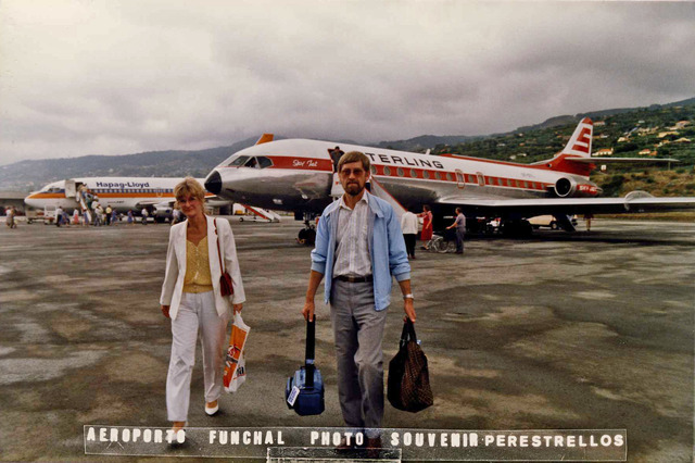 Madeira 1986001 Lena och jag på Funchals flygplats 1986