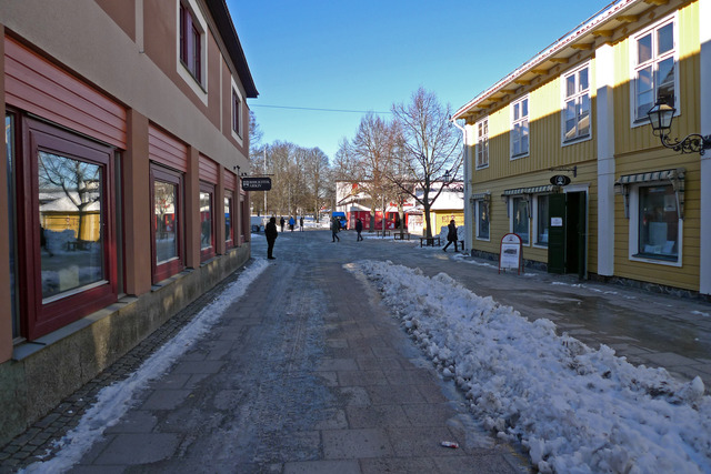 P1040411 Kungsgatan med Bibliotek och i bakgrunden ICA