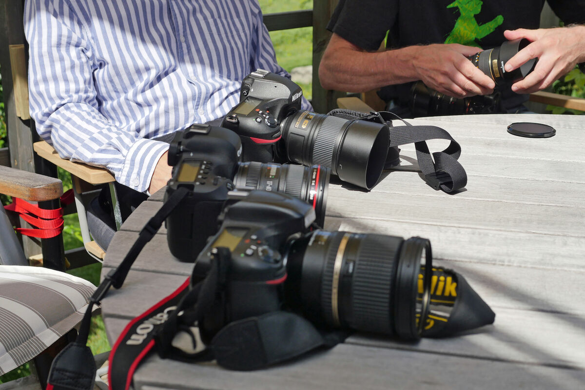 P1070709 Nikon och Canon