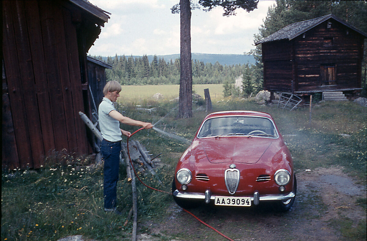 Lasse och hans Karman Ghia på  Lillåkern 1967