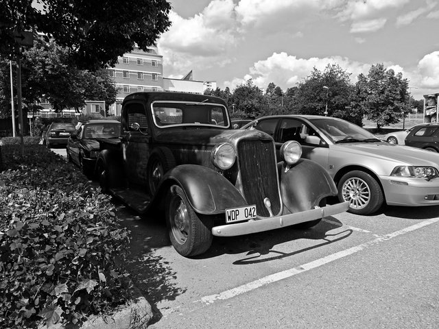 Dodge-Picup-1935 Still going strong 2009